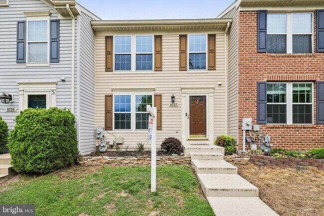 Building Photo - 8727 Thornbrook Dr