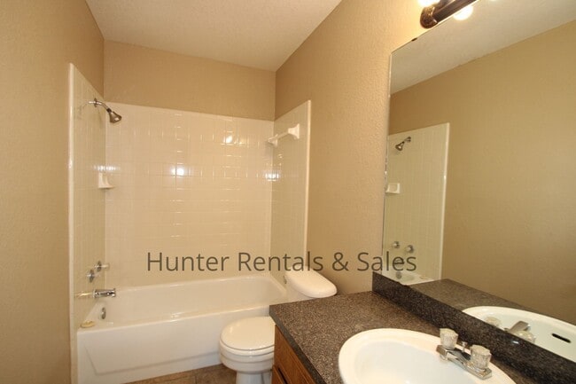 Building Photo - Lonesome Dove Two-Bedroom