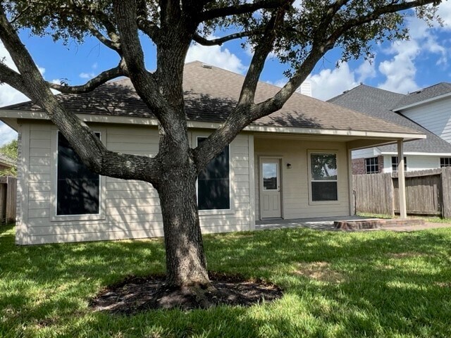 Building Photo - 2134 Thorn Berry Creek Ln