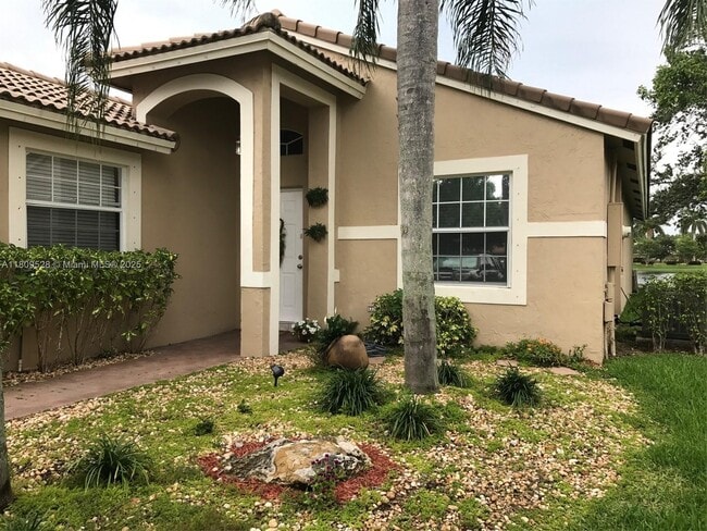Primary Photo - 4101 Sapphire Terrace