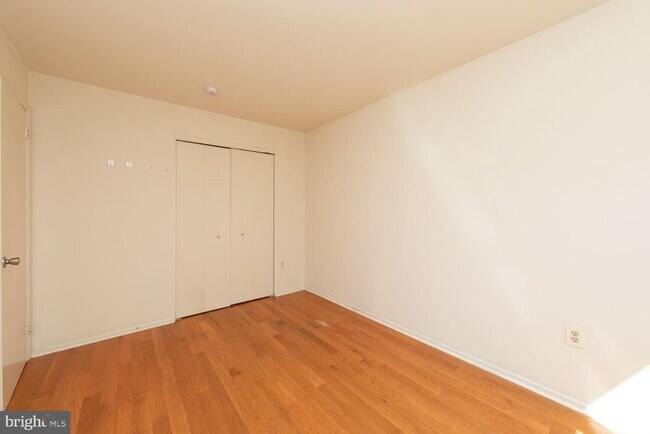 Building Photo - 215 N 23rd St