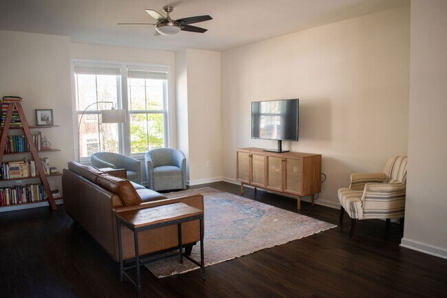 Building Photo - 2310 Avinity Ct