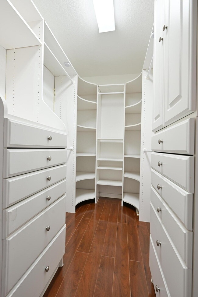 Building Photo - 2789 S Evergreen Cir