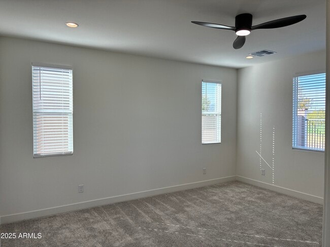 Building Photo - 17778 W Crawfordsville Dr