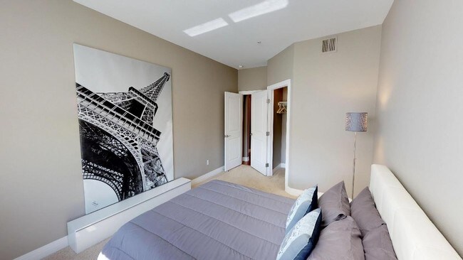 Building Photo - 9079 East Panorama Circle, Unit 201