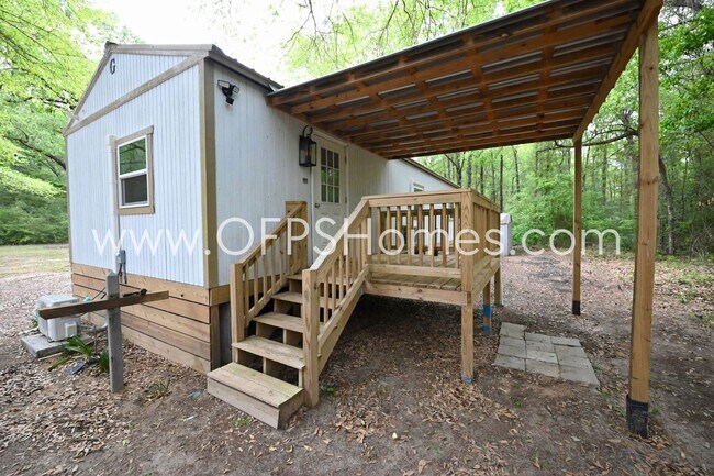 Building Photo - 6955 Luke Ln