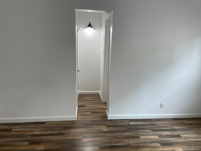 Building Photo - 4234 Mont Clair St