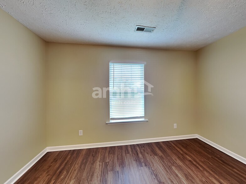 Building Photo - 3605 Belvidere Ct