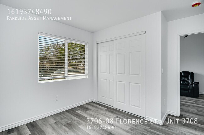 Building Photo - 3706-08 Florence St-Unit 3708