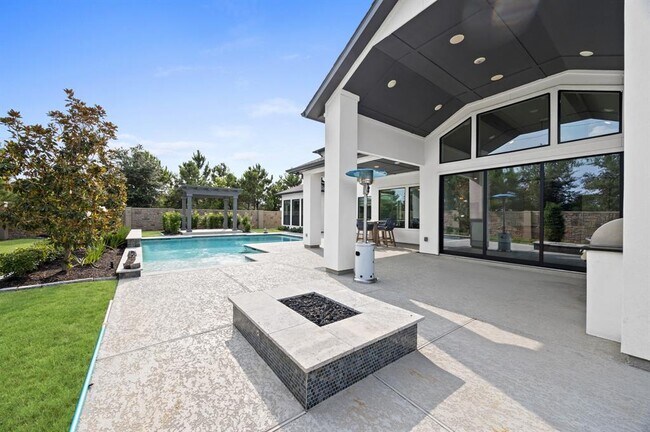 Building Photo - 27927 Indigo Ridge Dr