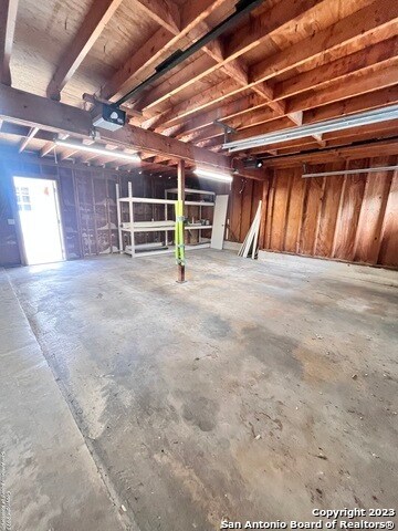 Building Photo - 6106 Vance Jackson Rd
