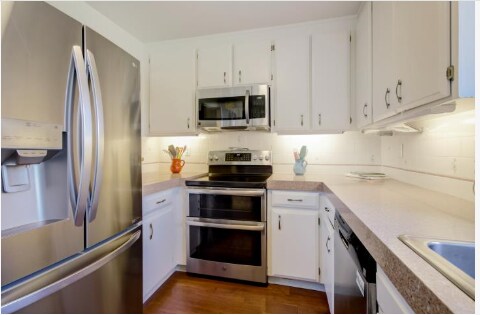 Building Photo - 844 Reichert Ave