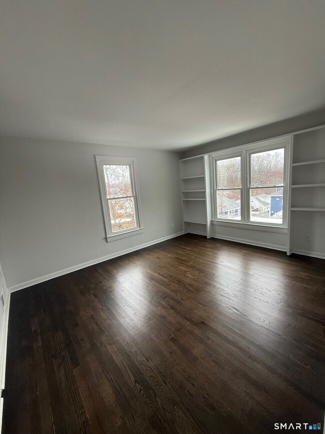 Building Photo - 349 Marlborough Terrace