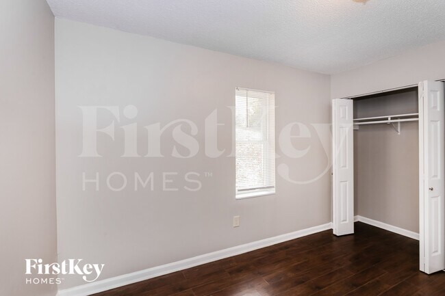 Building Photo - 4113 Winkler Way