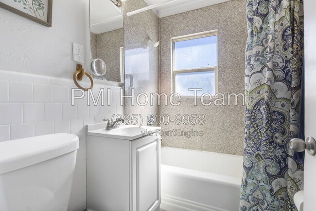 Building Photo - 732 Campbell Heights
