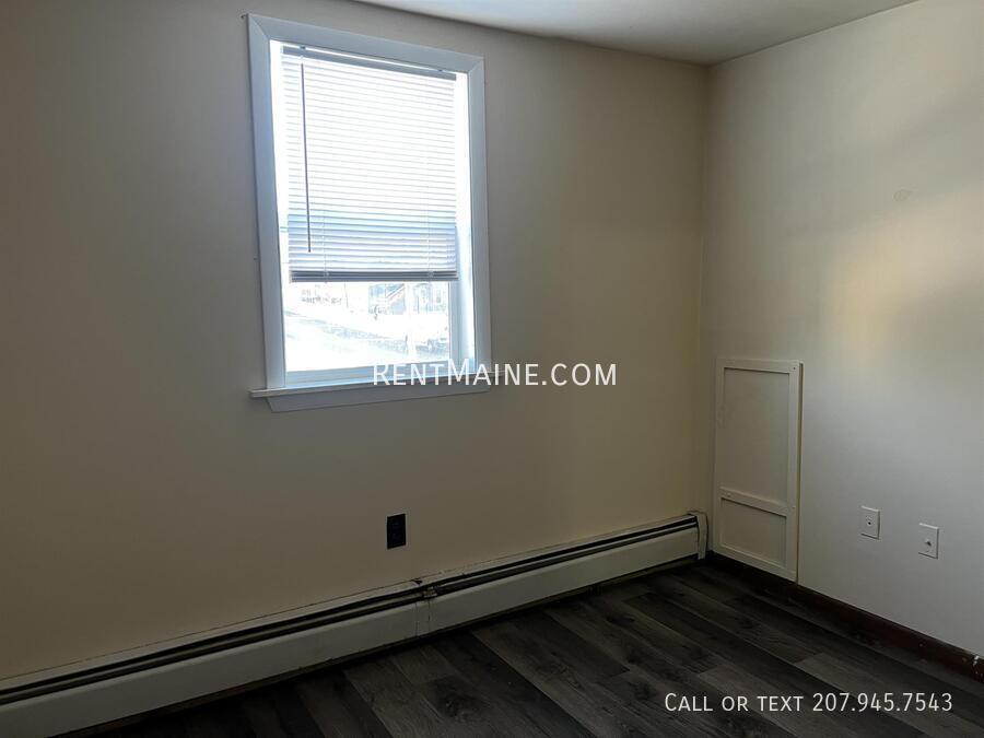 Building Photo - 47 Sanford St