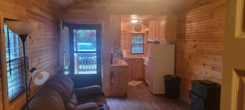 Building Photo - 621 St Luke Church Rd