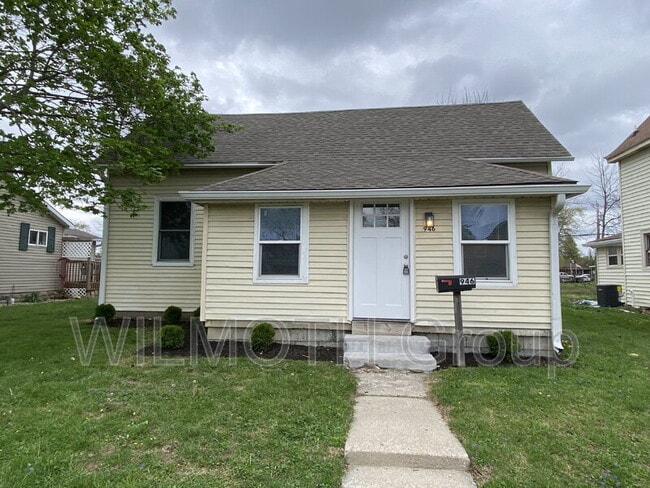 Building Photo - 946 W North St