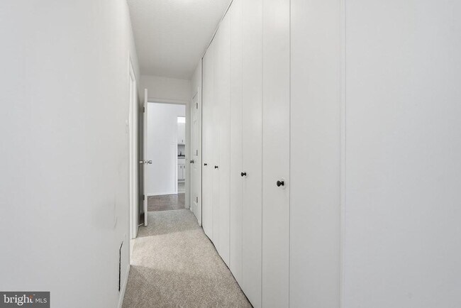 Building Photo - 5500 Friendship Blvd