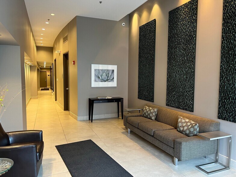 Building Photo - 9 N Euclid Ave