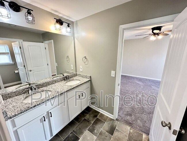 Building Photo - 146 Plum Orchard Dr