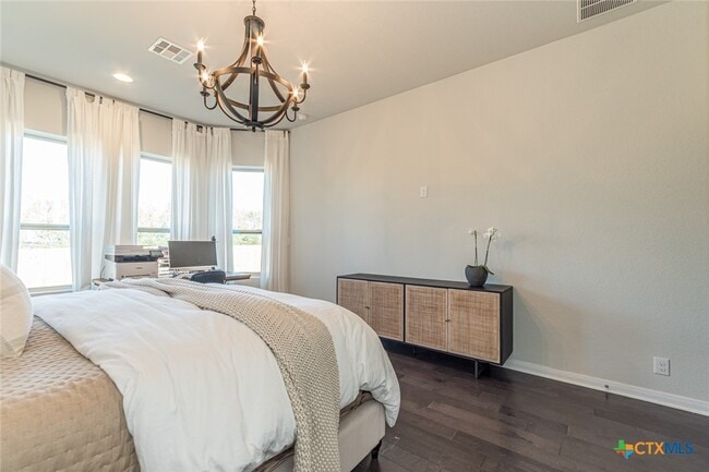 Building Photo - 2745 Ridge Forest Dr