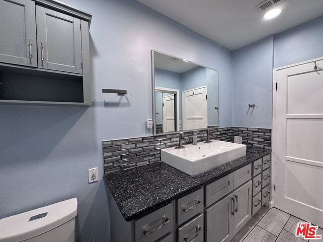 Building Photo - 8850 S Wilton Pl
