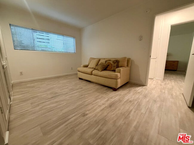 Building Photo - 16169 Sunset Blvd