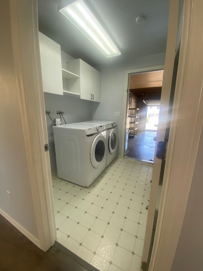 Building Photo - 11215 SE 235th Pl