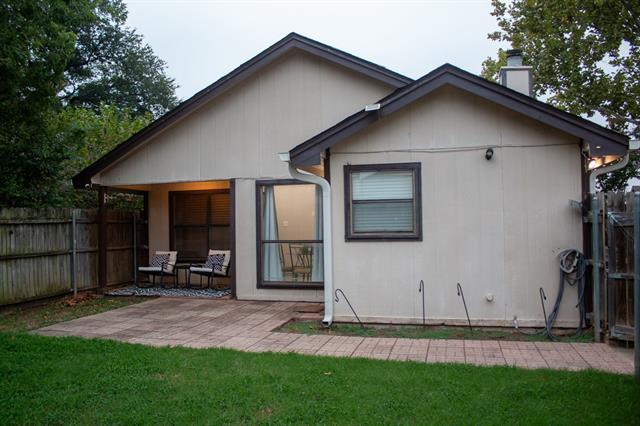 Building Photo - 7220 Blackthorn Dr
