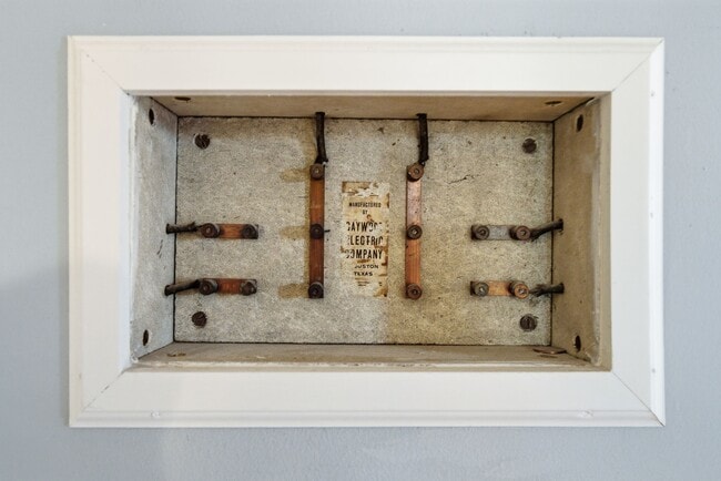 Building Photo - 1818 Decatur St