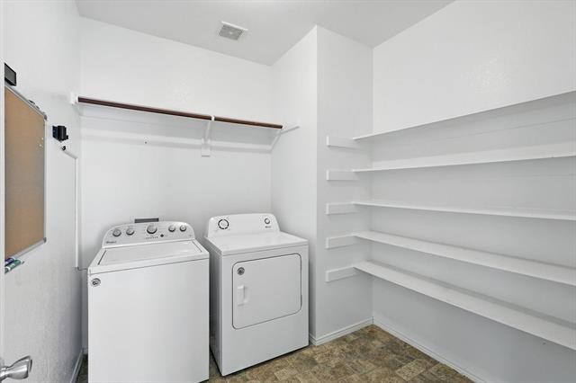 Building Photo - 1056 Breeders Cup Dr