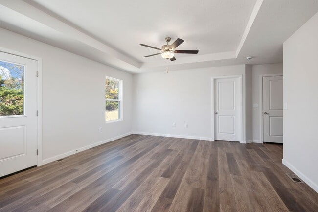 Building Photo - BRAND NEW 3 BEDROOM HOME - BOLIVAR, MO