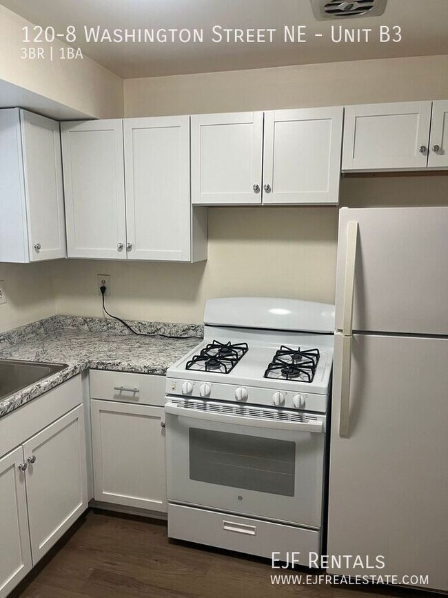 Building Photo - 120 Washington St NE