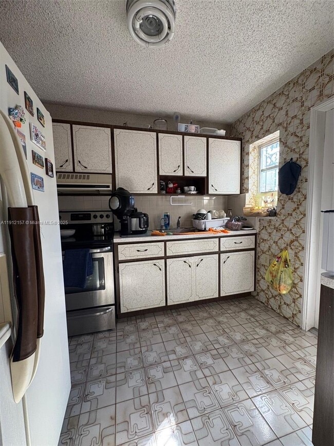 Building Photo - 536 E 27th St