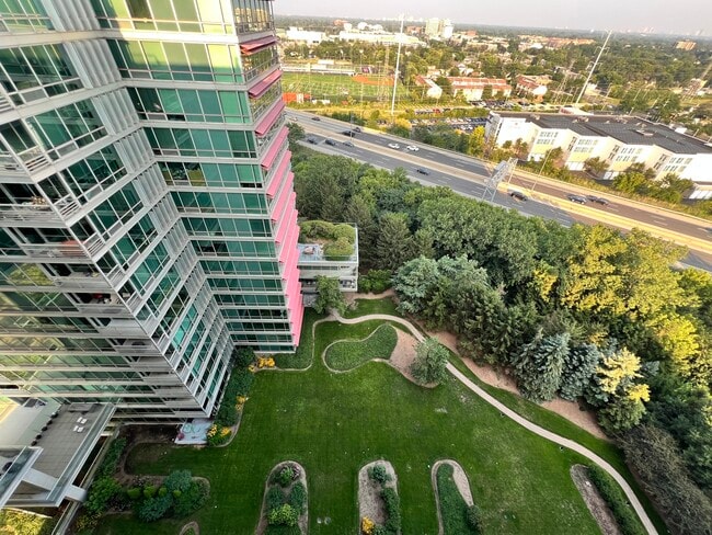Building Photo - 9655 Woods Dr