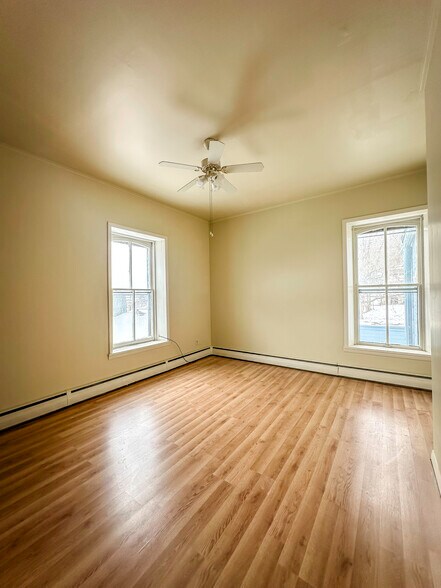 Bedroom 2 - 415 Avenue E