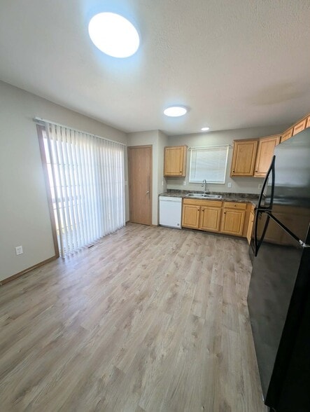 Building Photo - 1802-1804 N Laurel Hill Pl