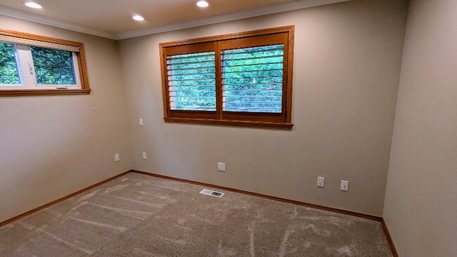 Building Photo - 8515 29th St Ct E