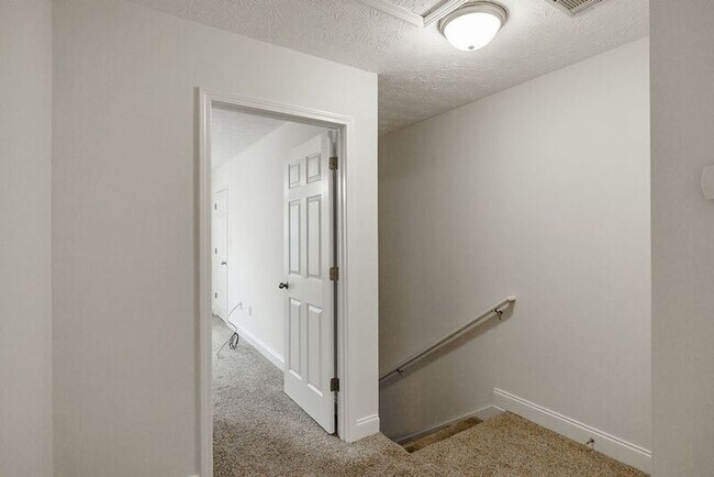 Building Photo - 105 Westchester Dr