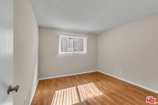 Building Photo - 5437 Corteen Pl