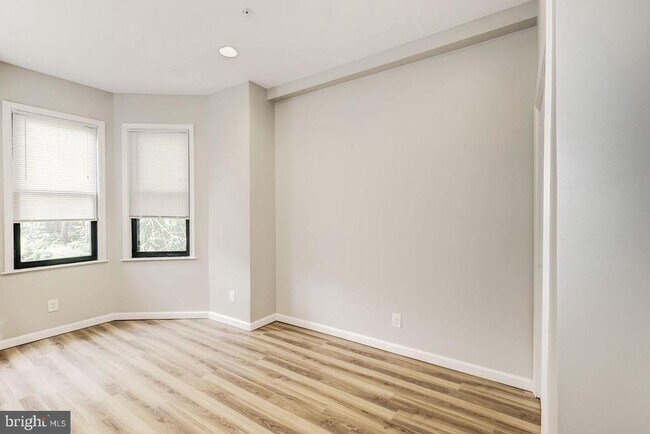 Building Photo - 2343 N College Ave