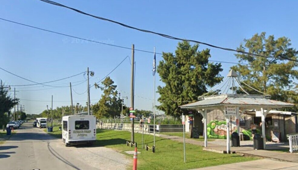 Building Photo - 1240 Avenue A