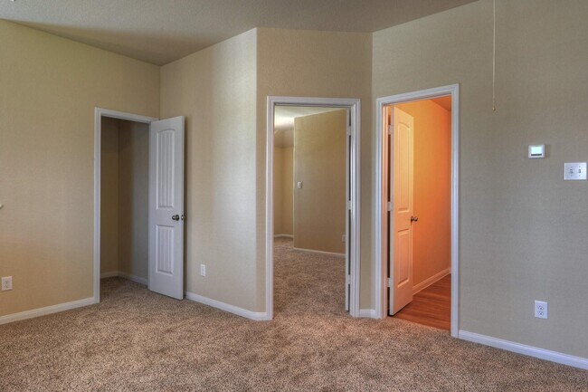 Building Photo - 17131 Devon Dogwood Trail
