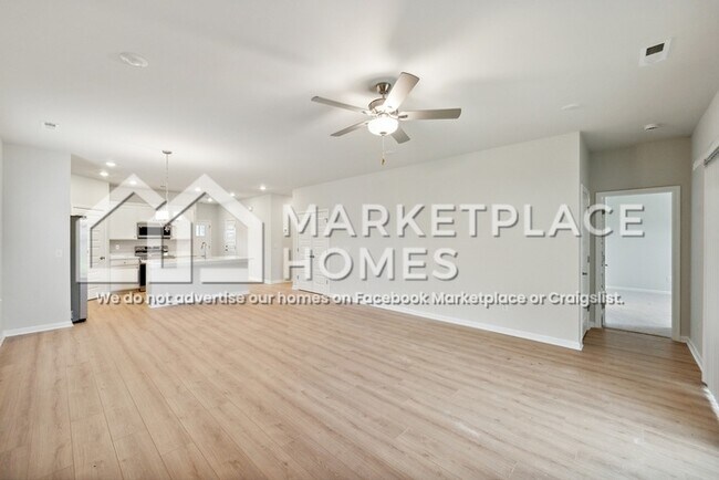 Building Photo - 15678 Brickman Ln