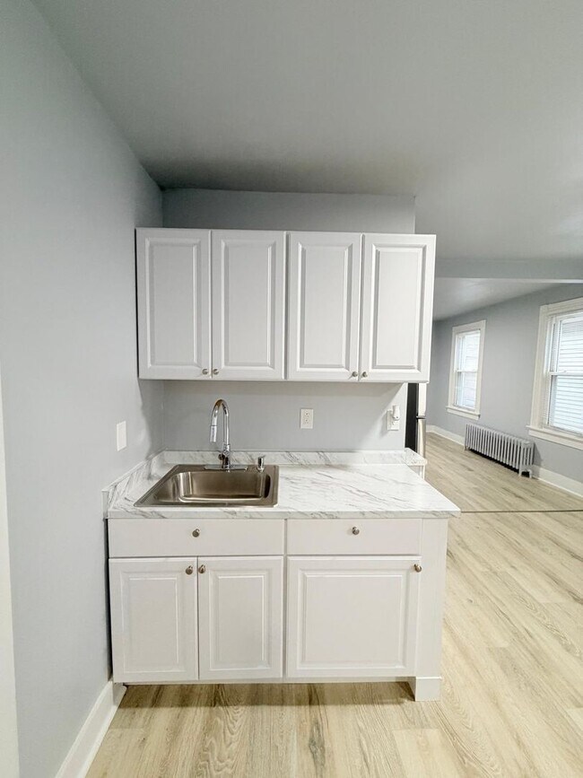 Building Photo - 39 Farren Ave