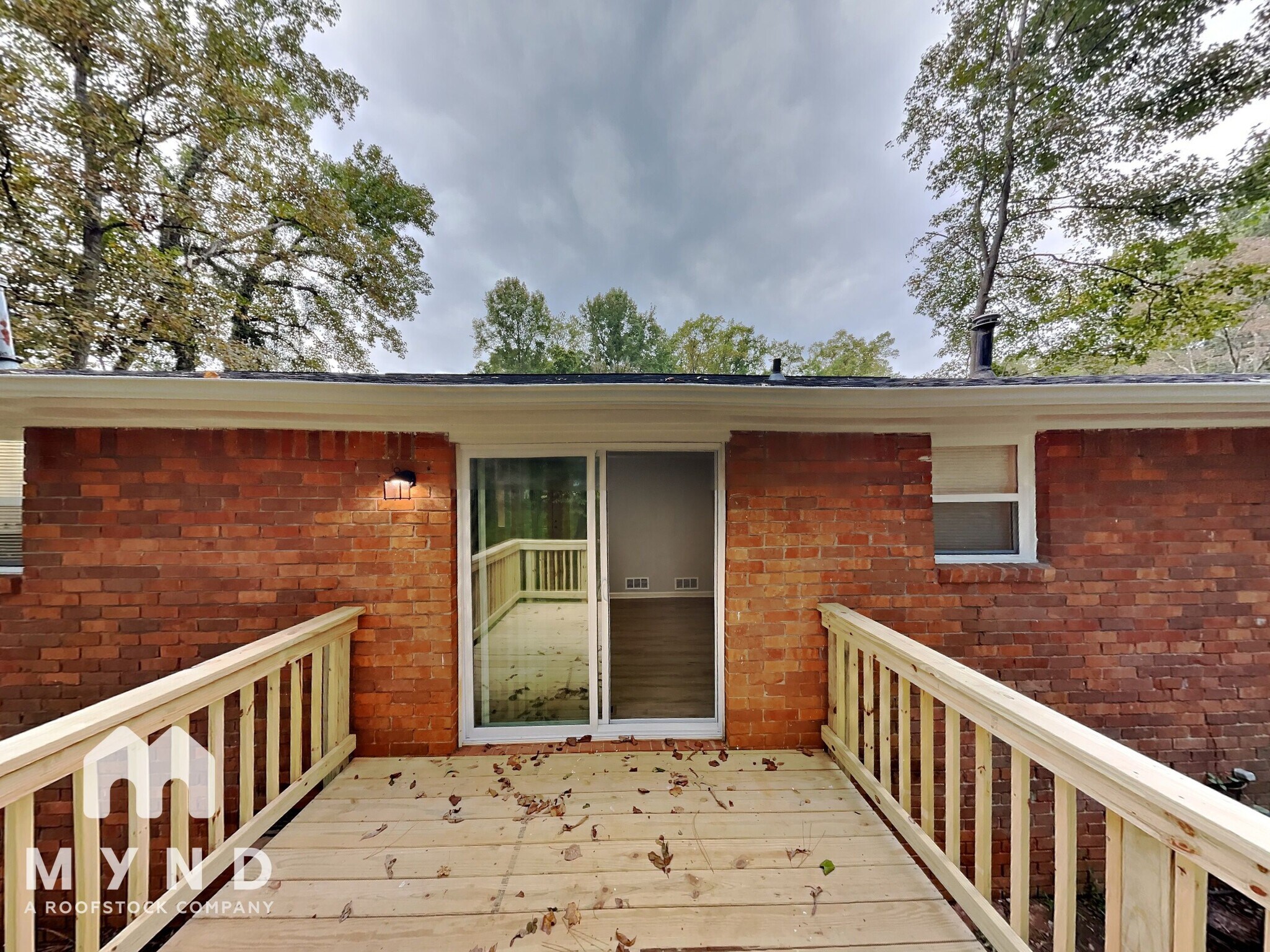 Building Photo - 6150 Lullwater Dr