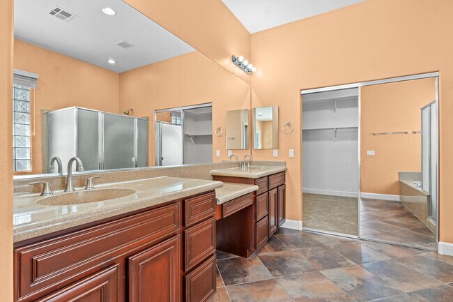 Building Photo - 2771 E Wisteria Dr