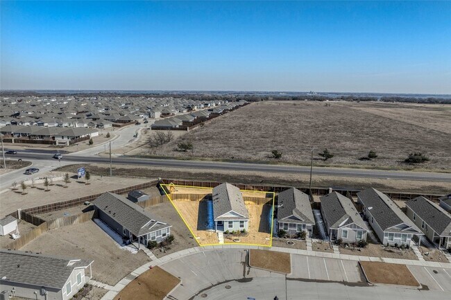 Building Photo - 6611 Coulter Dr