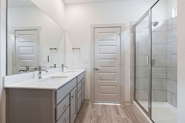 Building Photo - Beautiful 4 bedroom, 2 bathroom home in Pioneer Hill!!!